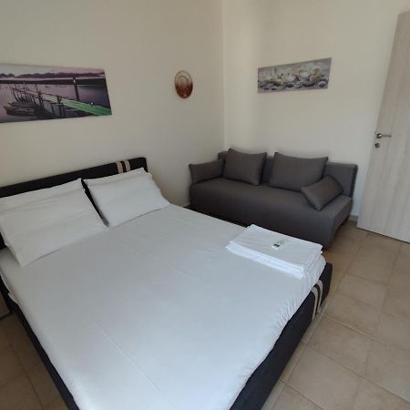 Eirini'S Place Nea Kallikrateia Luaran gambar