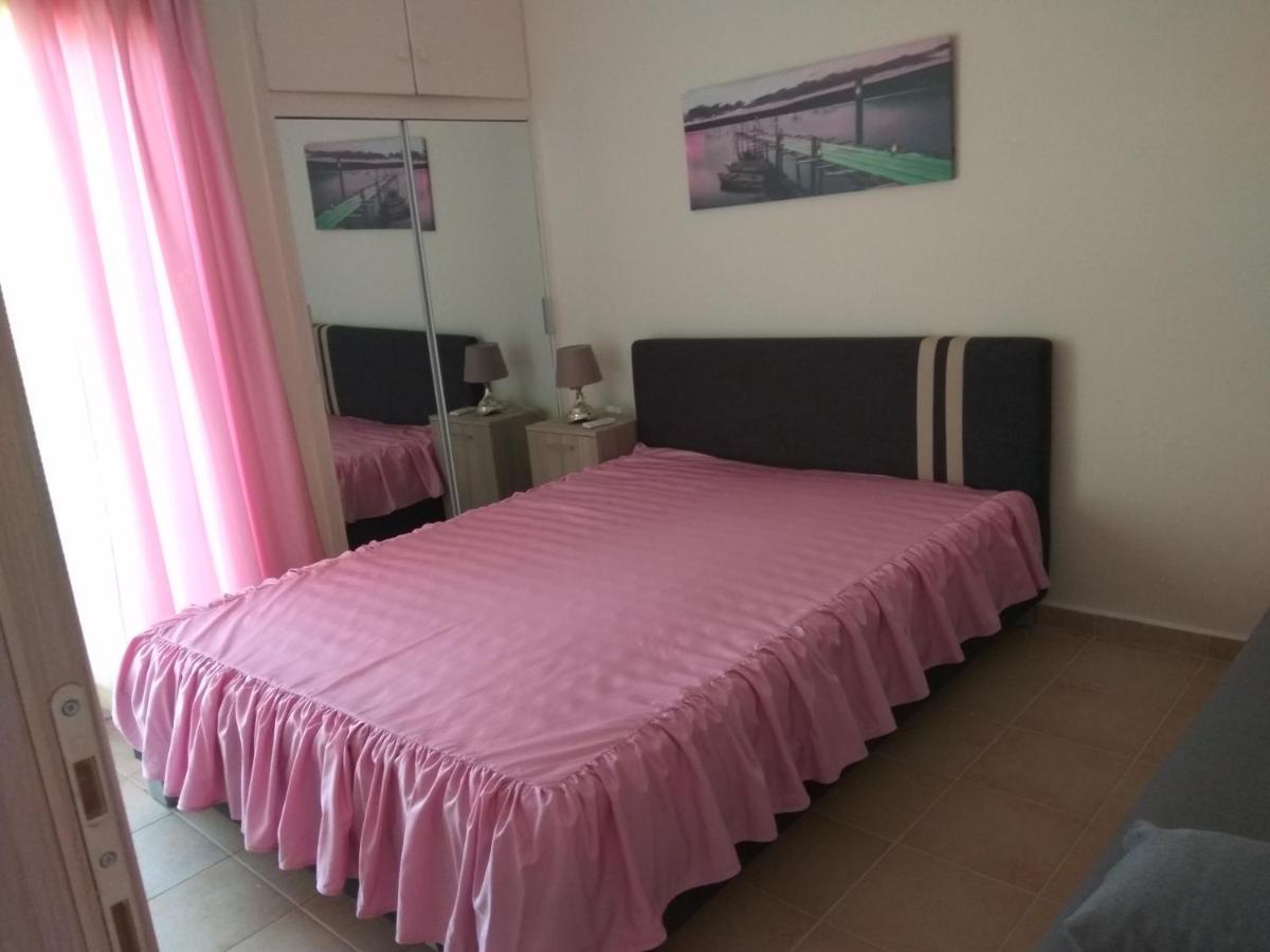 Eirini'S Place Nea Kallikrateia Luaran gambar